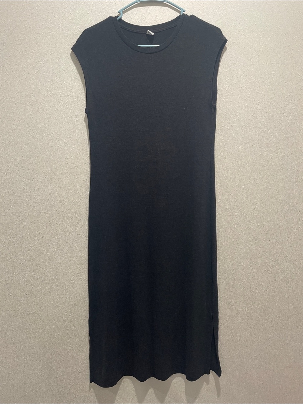 Black midi t shirt dress